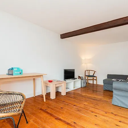 Rustic Charm In Principe Real Lisboa